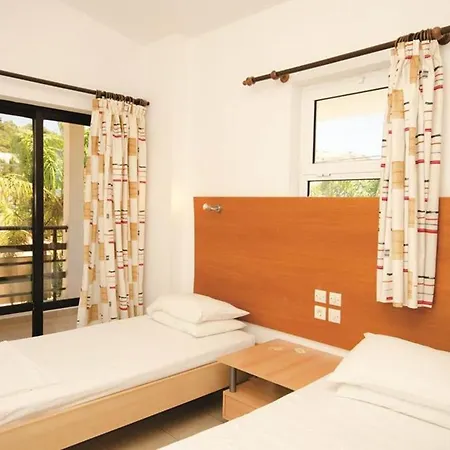 Coliseum & Hotel 3*